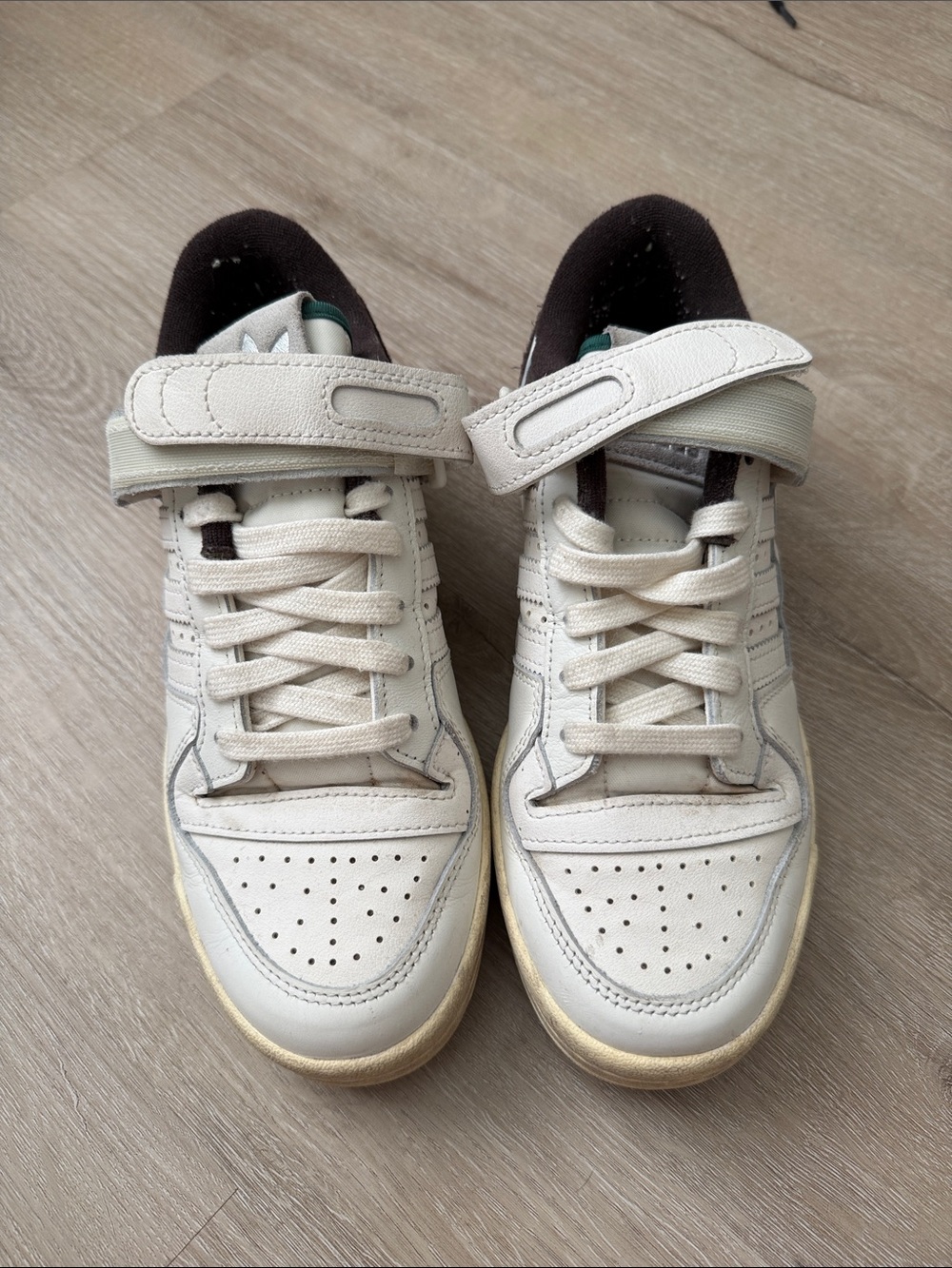 Adidas Sneakers